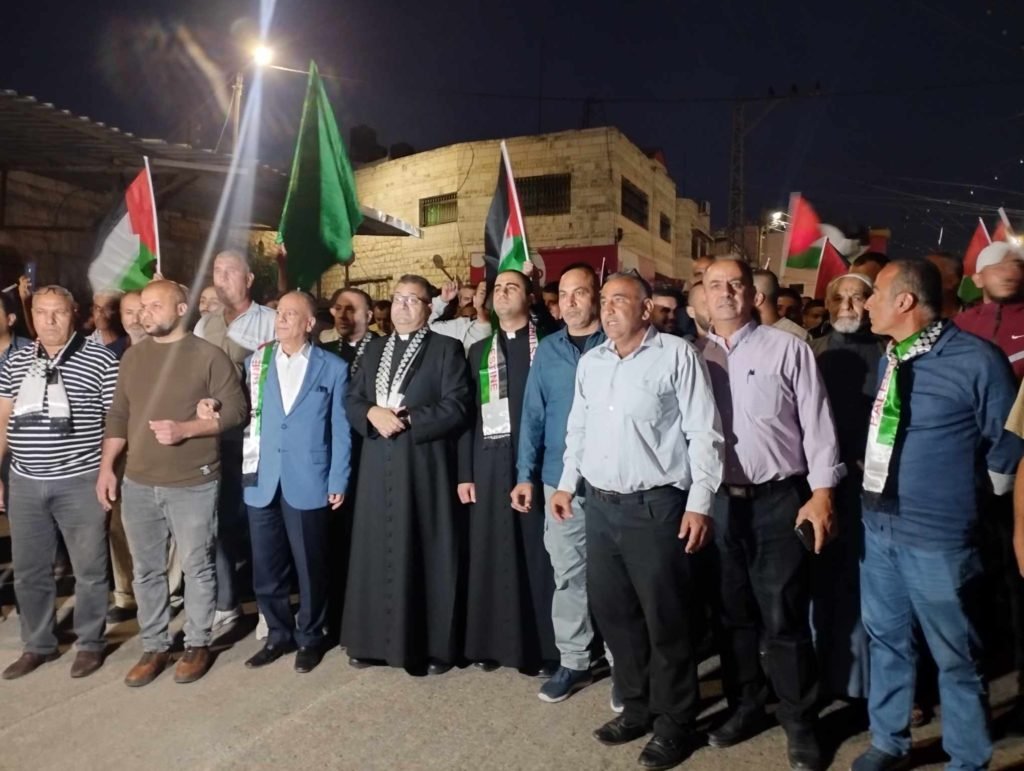 بلدية الزبابدة والقوى الوطنية والاسلامية ولجنة الطوراىء ينظمون مسيرة حاشدة ضد جرائم الاحتلال في غزة